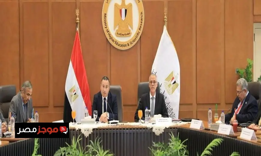 وزير التعليم العالي يؤكد التزامه بتطوير البرامج الدراسية لتلبية احتياجات سوق العمل