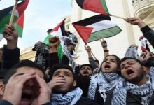 Photo of احتجاج فلسطيني على تطبيع العلاقات بين البحرين وإسرائيل