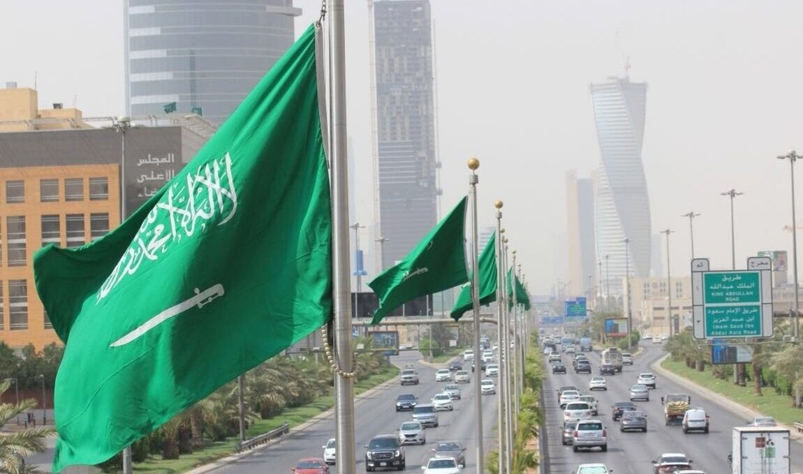 تعديل ساعات الحظر في السعودية