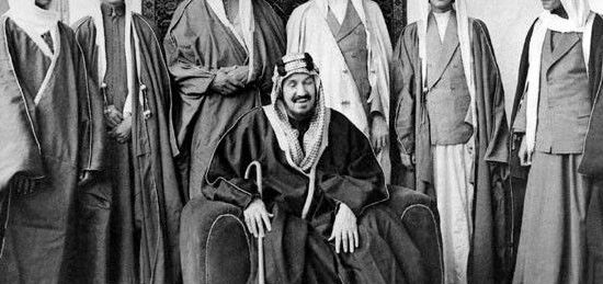 كم عدد زوجات الملك عبدالعزيز