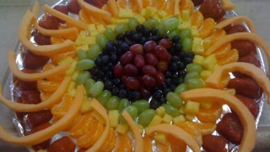 Photo of فن تزيين مائدة الطعام بالخضار والفاكهة بأجمل صورة
