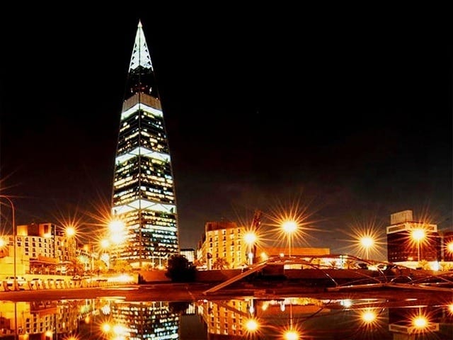 برج مشهور في الرياض موقعه ومميزاته وكيفية الوصول إليه