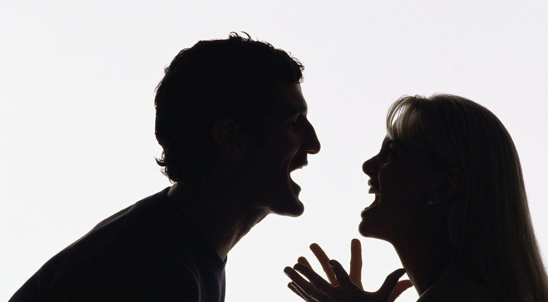 كيفية التعامل مع الزوجة الناشز وما هي الآثار على نُشوز الزوجة
