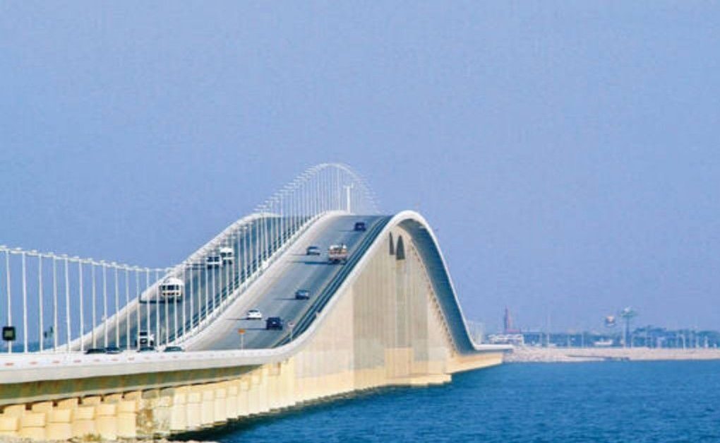 متى يفتح جسر البحرين