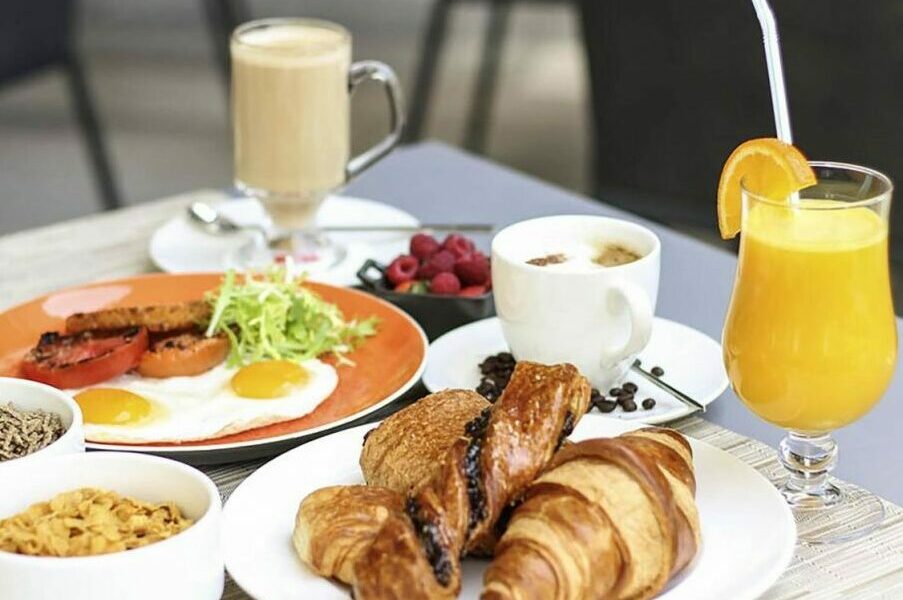 أماكن فطور في جدة وأفضل 15 مطعم للفطور في جدة