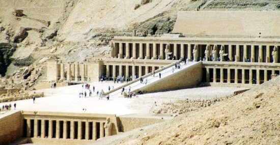 السياحة الثقافية في مصر ما أهميتها وما هي أنواعها