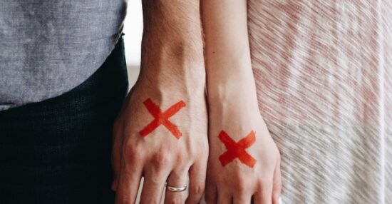 الفرق بين الطلاق والخلع وماهي انواع الطلاق