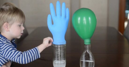 تجارب علمية بسيطة مكتوبة للأطفال ويمكن تنفيذها في المنزل