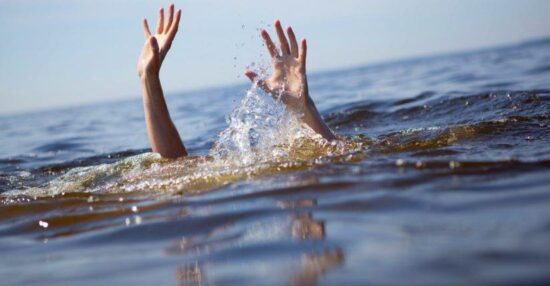 تفسير حلم السباحة في مسبح للنابلسي والعصيمي وابن سيرين
