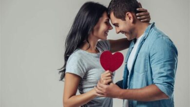 Photo of علامات حب المرأة للرجل وما طريقة التعامل مع امرأة تبادلها الحب