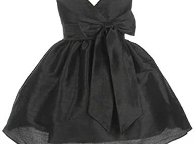 لبس الفستان الأسود في المنام للعزباء لابن سيرين والنابلسي