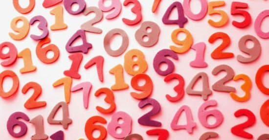 ما الفرق بين العدد والرقم في الرياضيات؟