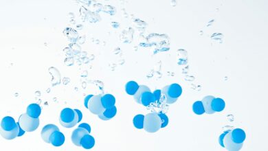 Photo of يتكون الماء من الهيدروجين كيف اصنف الماء وفق النظريات العلمية وما هي خصائص الماء وتركيبه