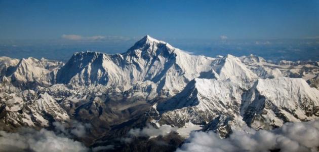 أكبر جبل في العالم 11 معلومة عنه أغربها إقامة حفل زواج على قمته