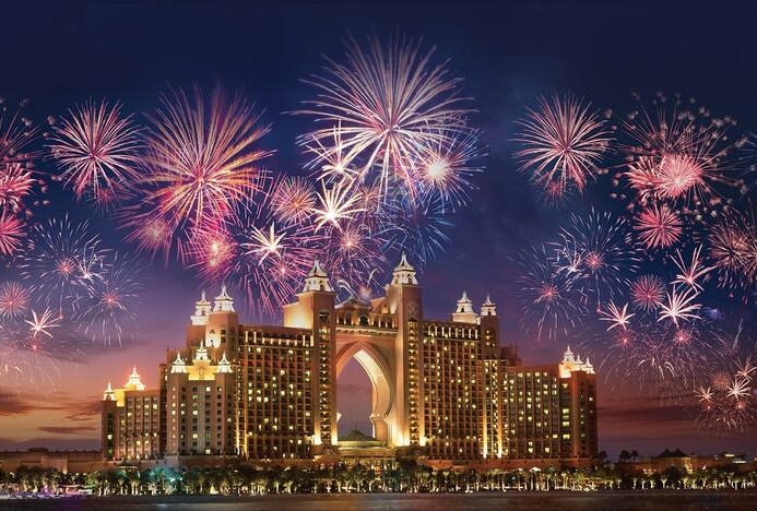 احتفالات دبي في ليلة راس السنة 31-12-2020 احتفالات برج خليفة بالعام الجديد