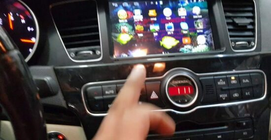 تحميل برنامج تشغيل الفيديو على شاشة السيارة