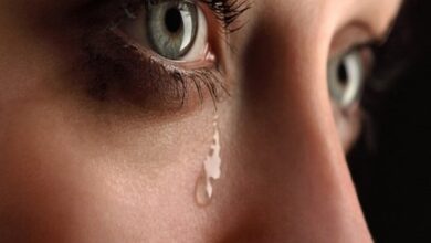 Photo of تفسير الدموع في المنام للعزباء والمتزوجة والرجل