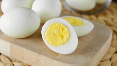 البيضة الواحدة كم جرام