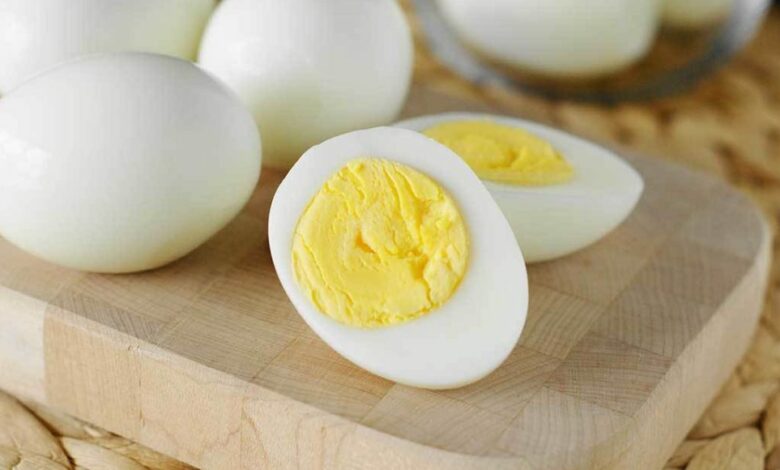 البيضة الواحدة كم جرام
