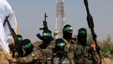 صحيفة عن مسؤولين مصريين وقطريين: وقف إطلاق النار طويل الأمد في غزة يتطلب تقديم تنازلات يصعب قبولها