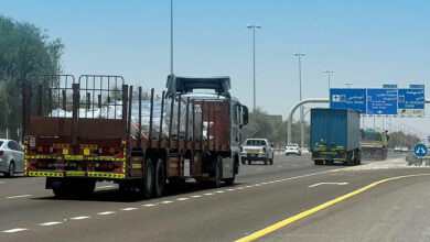 شرطة أبوظبي تمنع حركة الشاحنات والمركبات الثقيلة والحافلات في رأس السنة