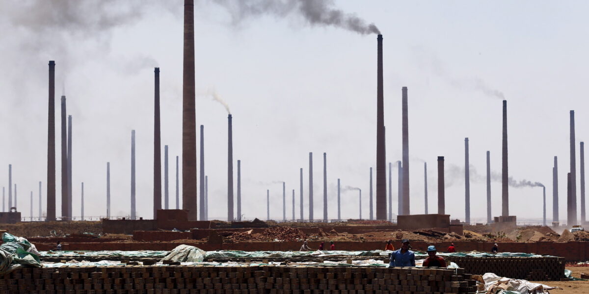 أحد أشهر مصانع مصر يتوقف عن العمل لأول مرة منذ 155 عاما