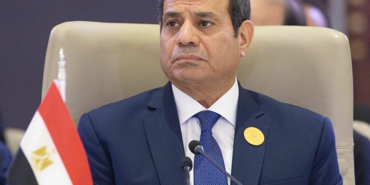 السيسي يكشف سبب أزمة الدولار في مصر.. ويوجه رسالة عاجلة للمصريين