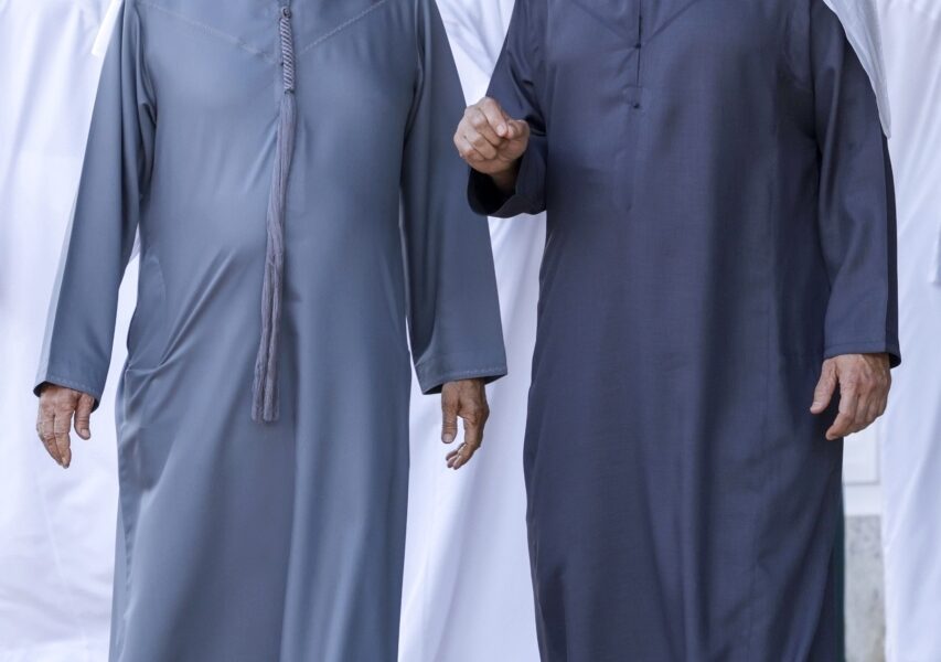 محمد بن زايد ومحمد بن راشد يبحثان شؤون المواطنين في قصر البحر بأبوظبي