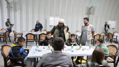 “الهلال الأحمر الإماراتي” ينفذ مشروع إفطار صائم للاجئين السوريين في مريجيب الفهود