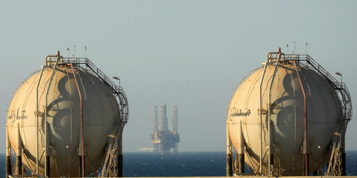 تقرير: مصر تتجه لاستيراد كمية كبيرة من الغاز
