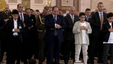 مصر.. السيسي يؤدي صلاة عيد الفطر في العاصمة الإدارية
