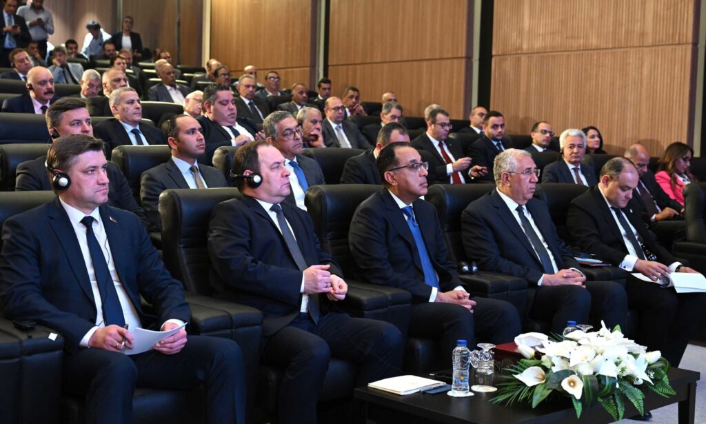 افتتاح رئيسا وزراء مصر وبيلاروسيا لمنتدى الأعمال المصري البيلاروسي - موجز مصر