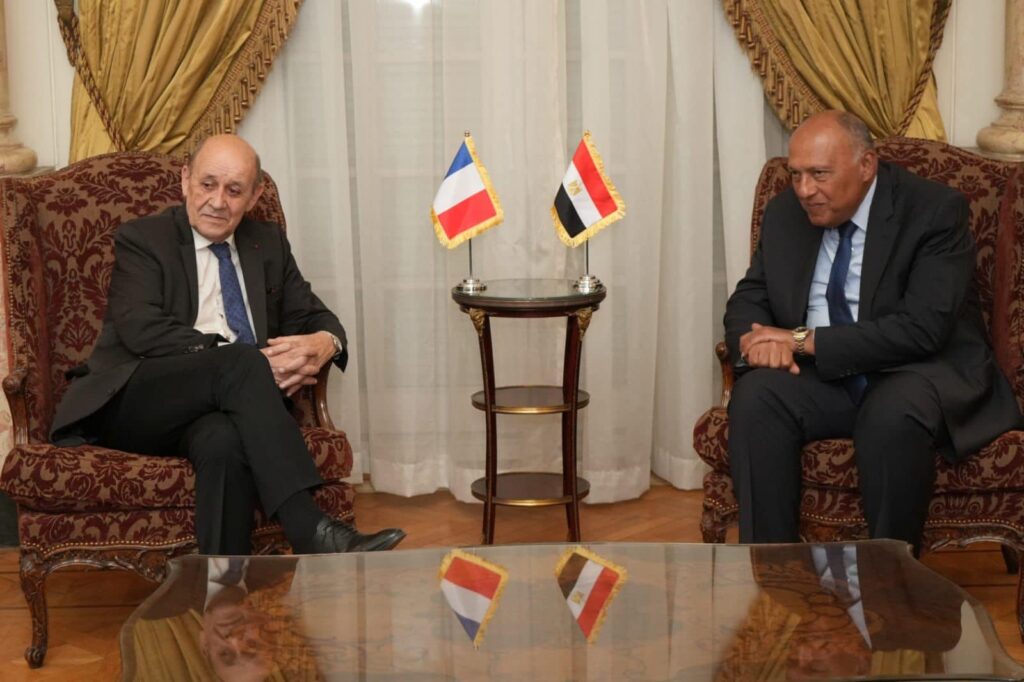 أكد شكري، خلال لقاءه بالمبعوث الفرنسي إلى لبنان، ضرورة تكثيف الجهود لتجاوز أزمة الشغور الرئاسي اللبناني - موجز مصر
