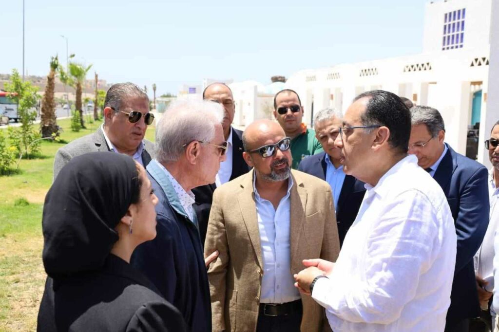زيارة رئيس الوزراء لـ "واحة تجلي" بمنطقة رأس كيندي في شرم الشيخ - موجز مصر