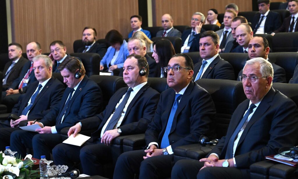 افتتاح رئيسا وزراء مصر وبيلاروسيا لمنتدى الأعمال المصري البيلاروسي - موجز مصر