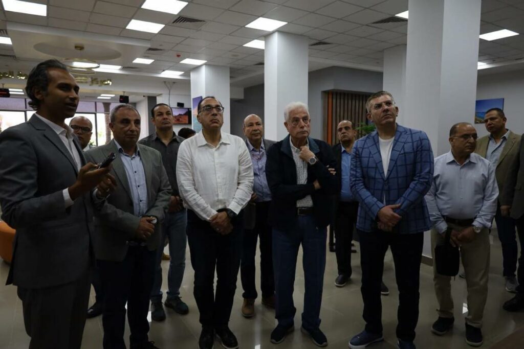 انطلاق جولة تفقد رئيس الوزراء لعدد من المشروعات التنموية والخدمية في شرم الشيخ - موجز مصر