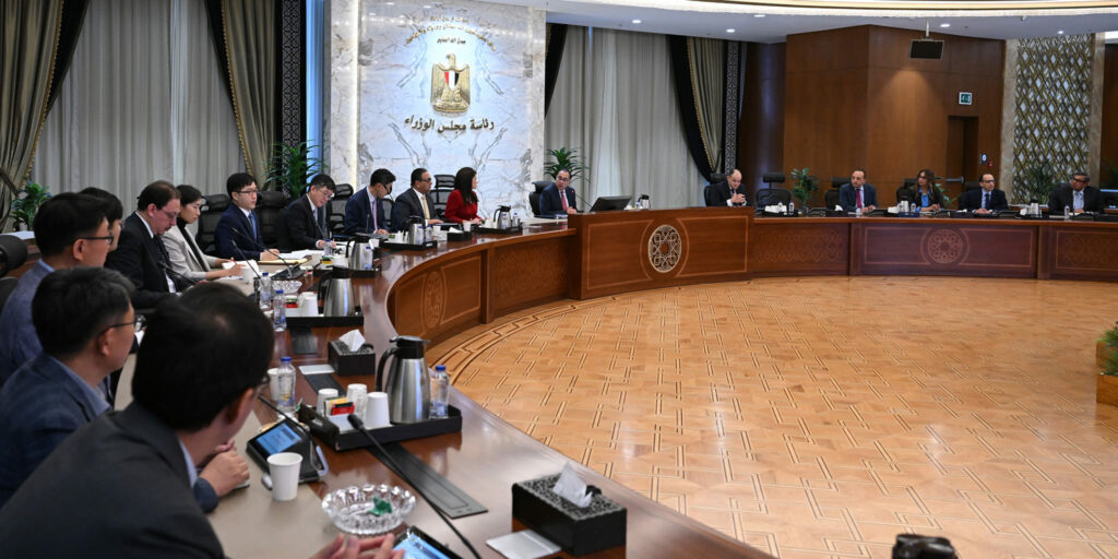 اجتماع رئيس الوزراء مع ممثلي أعلى 15 شركة كورية جنوبية في مصر - موجز مصر