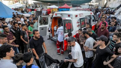 الدفاع المدني الفلسطيني: 120شهيدا ما زالوا تحت أنقاض مجمع الشفاء في غزة